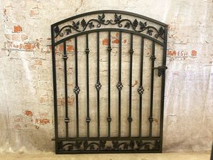 Concord Select Grape & Ivy Gate - 4t Victorian Style Entry