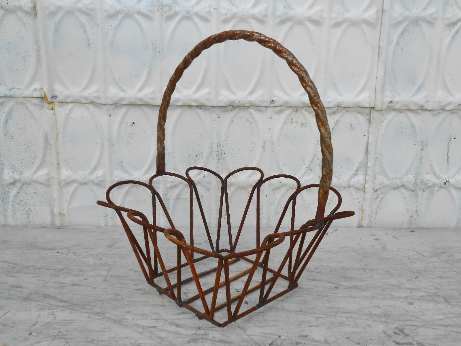 Medium Teardrop Square Metal Gathering Basket