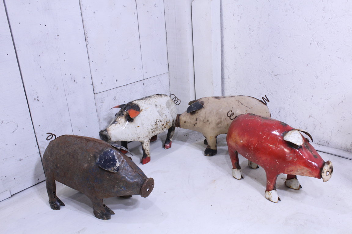 Metal Recycled Pig Swine Lawn Decoration