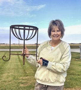 Smaller Size Wrought Iron Stephanie Metal Plant Stand