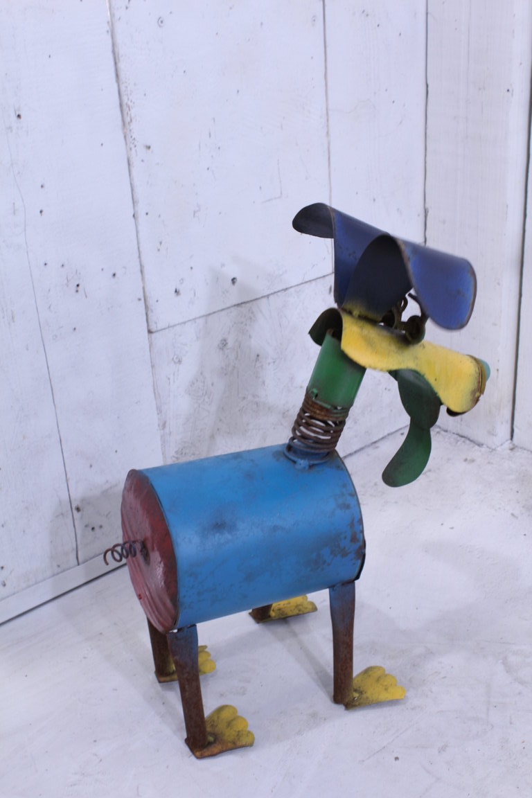 Recycled Metal Dogs in 3 Sizes Yard Decorations