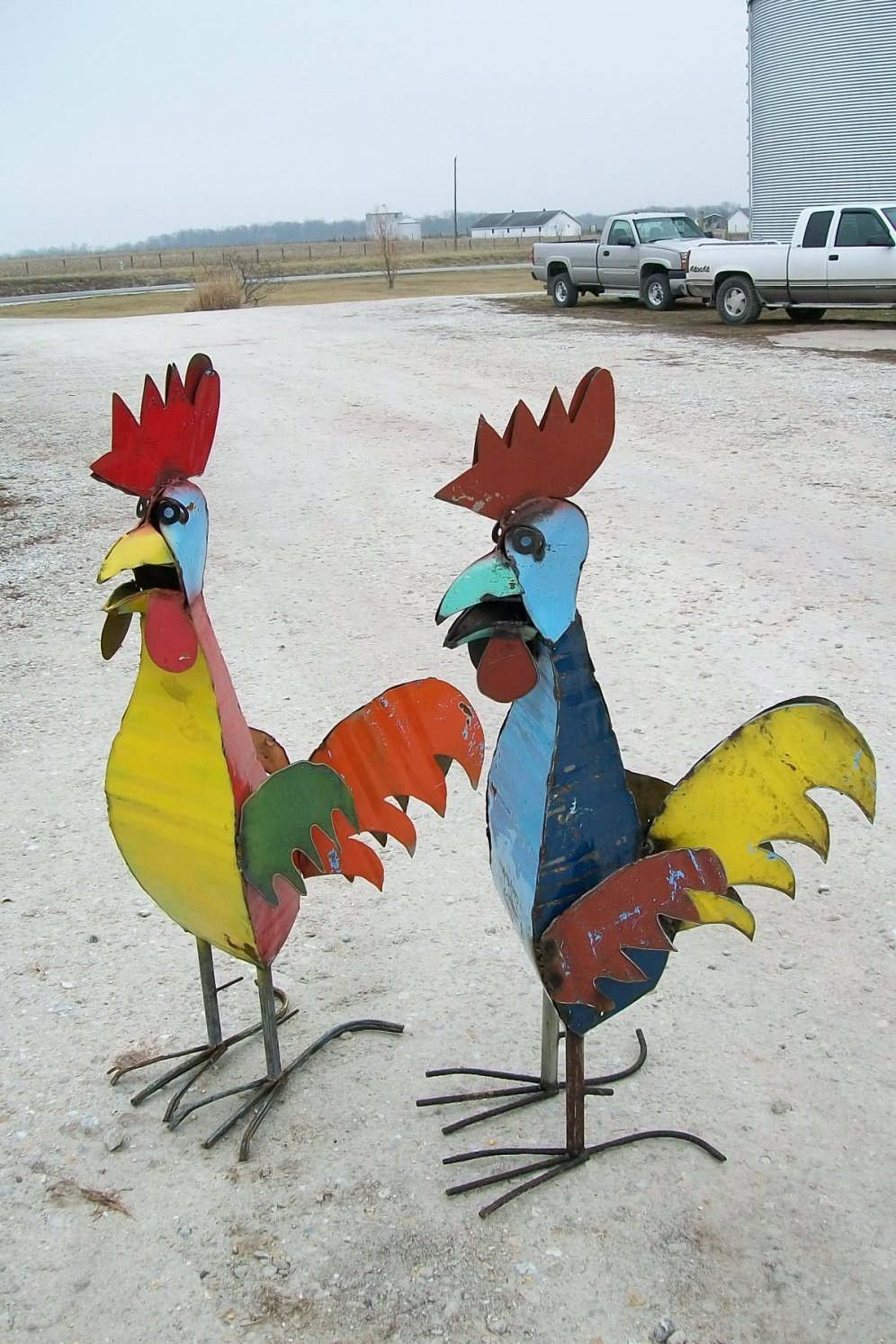Rustic Recycled Tin Funky Chicken Decorative Yard Art