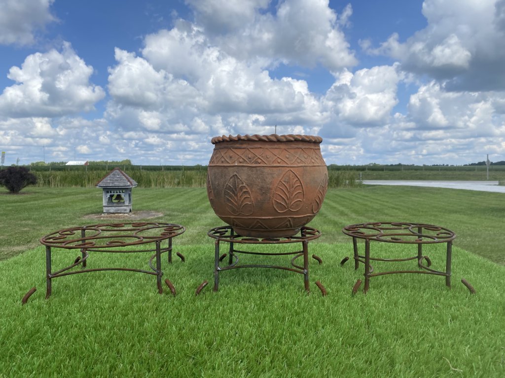 Small Wrought Iron Plant Stand Decorative Statue Riser