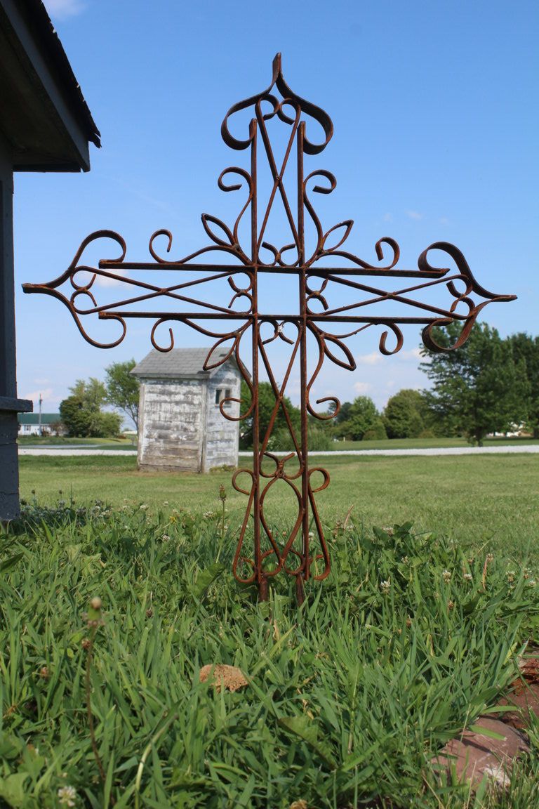 Wrought Iron Small Cross Yard Ornament Cemetery Decoration