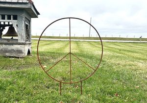24 Yard Peace Sign Stake - Lawn Decor