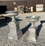 Vienna Aluminum Garden Urn On Base - Flower Pot