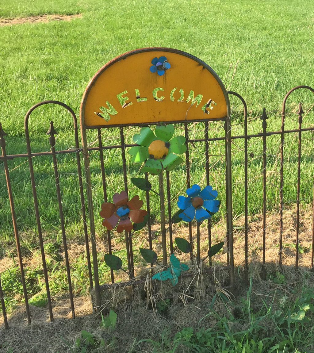 Trellis with Flowers Decorative Yard Decor Garden Stake