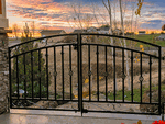 Wide 84 Entrance Donovan Gate - Garden Or Yard Center Divide