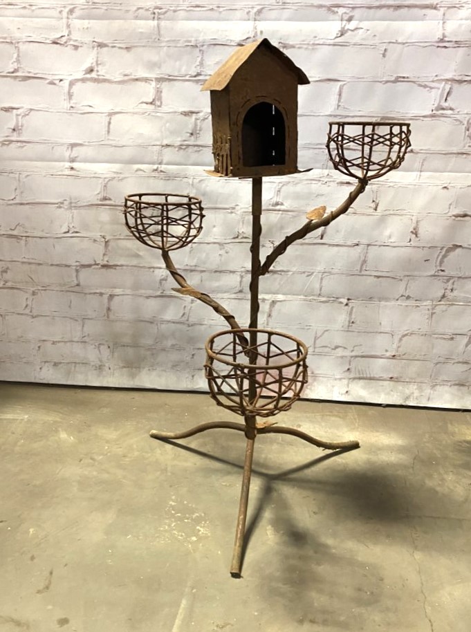Wrought Iron Birdhouse Tree with Nests