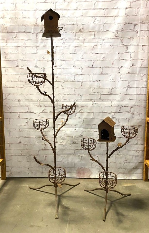 Wrought Iron Birdhouse Tree with Nests
