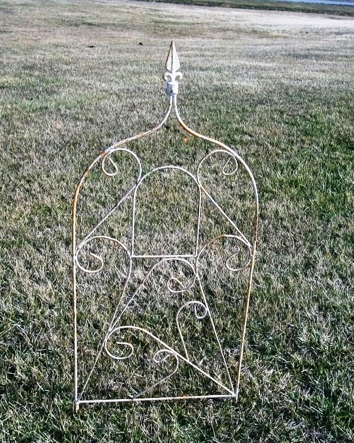 Wrought Iron Finial Trellis Flower Garden Trellis