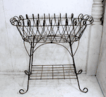 Wrought Iron Oval Curl Plant Stand Decorative Container