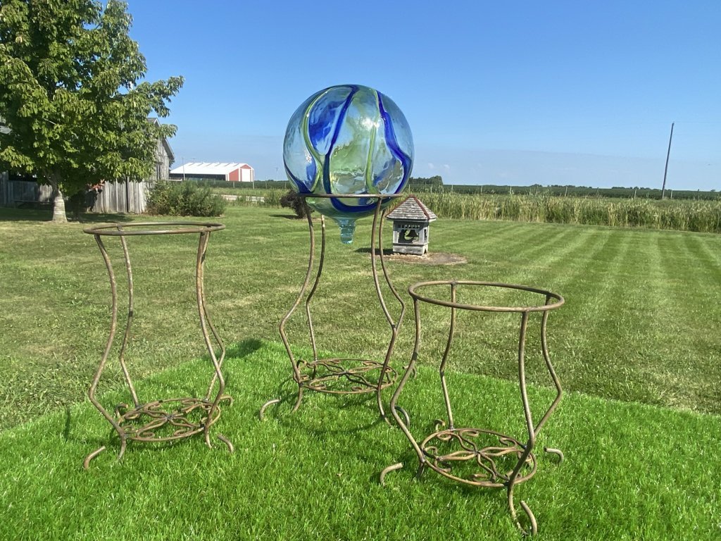Metal Plant Stands Gazing Ball Holders Decorative Containers