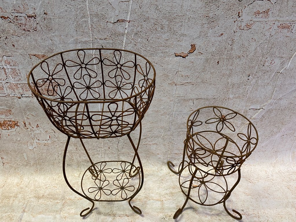 Wrought Iron Planters with Flowers in 2 Sizes Decorative Containers