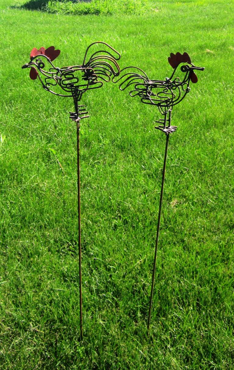 Wrought Iron Rooster Stake Metal Lawn Ornament