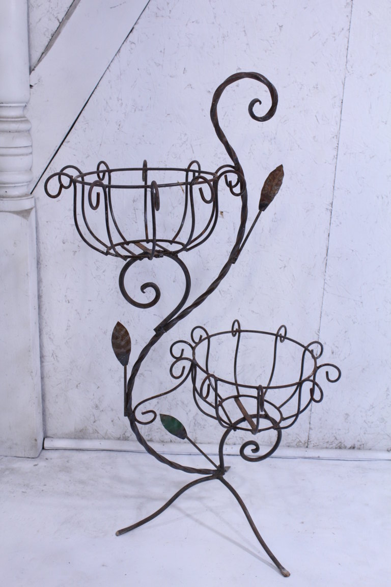 Wrought Iron Small Curly Tree Planter with Baskets