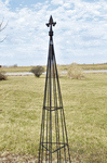 59 Triangle Topiary w/ Cast Iron Finial - Garden Tuteur