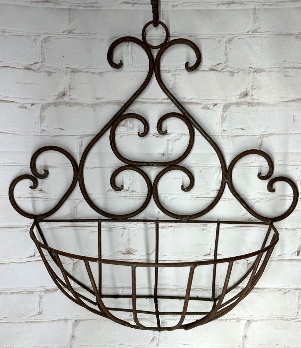 Wrought Iron Wall Basket Planter - Nicole