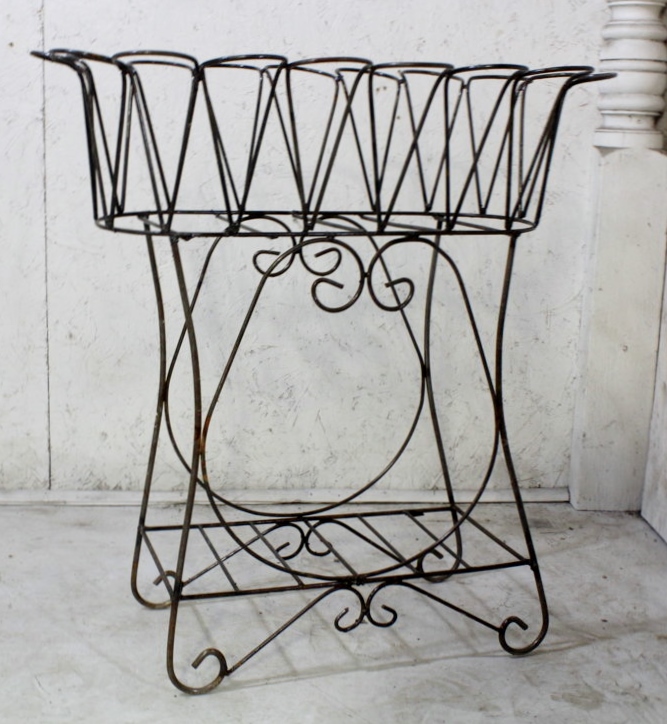 Olive Wrought Iron Oval Plant Stand Decorative Container