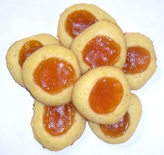 1 Pound Orange Butter Cookies in a Decorative Tray with Krinkle