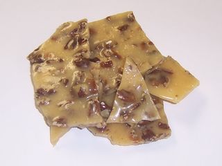 1 Pound Pecan Brittle in a Decorative Box