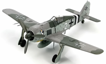 Fw 190 Model, Luftwaffe, Gerhard Vivroux - Hobby Master HA7414 - click to enlarge