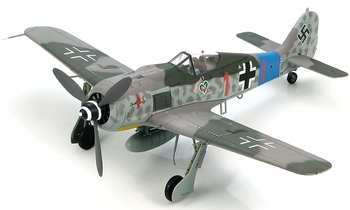 Fw 190 Model, Luftwaffe, Hans Dortenmann - Hobby Master HA7412 - click to enlarge