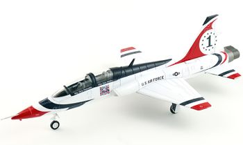 T-38 Talon, USAF Thunderbirds - Hobby Master HA5415 - click to enlarge