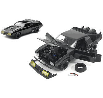 MAD MAX2 THE ROAD WARRIOR 1/18 オートアート AUTOart Mad Max 2 Diecast Car The Road Warrior Interceptor 1