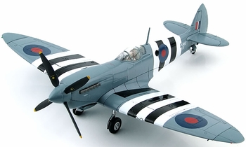 Spitfire PR.Mk.XI Model, RAF, PL965 - Hobby Master HA7607 - click to enlarge