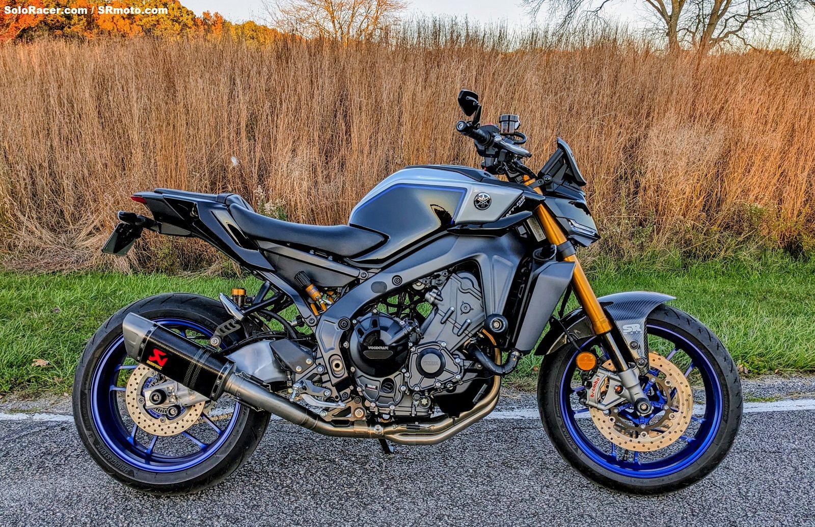 MT-09 2024 Akrapovic カーボンレーシング フルエキゾースト MT-09 2024 Akrapovic カーボンレーシング フルエキゾースト
