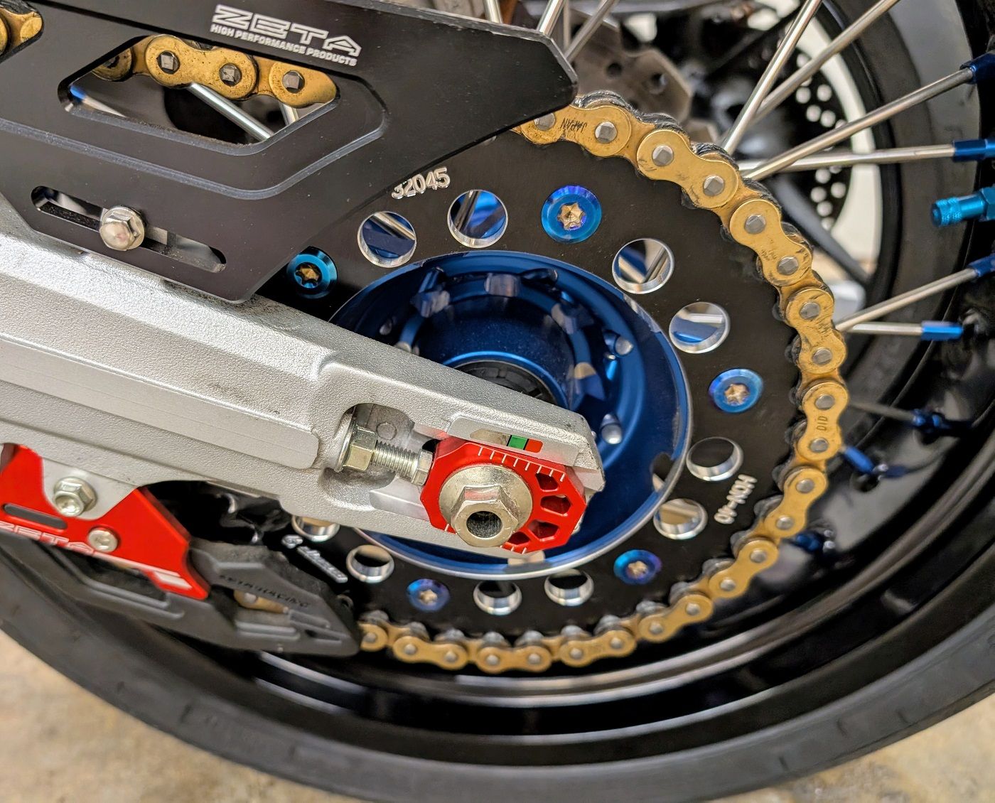 カブリエル Amazon.com: Caltric Front Left Right Brake Caliper Compatible with