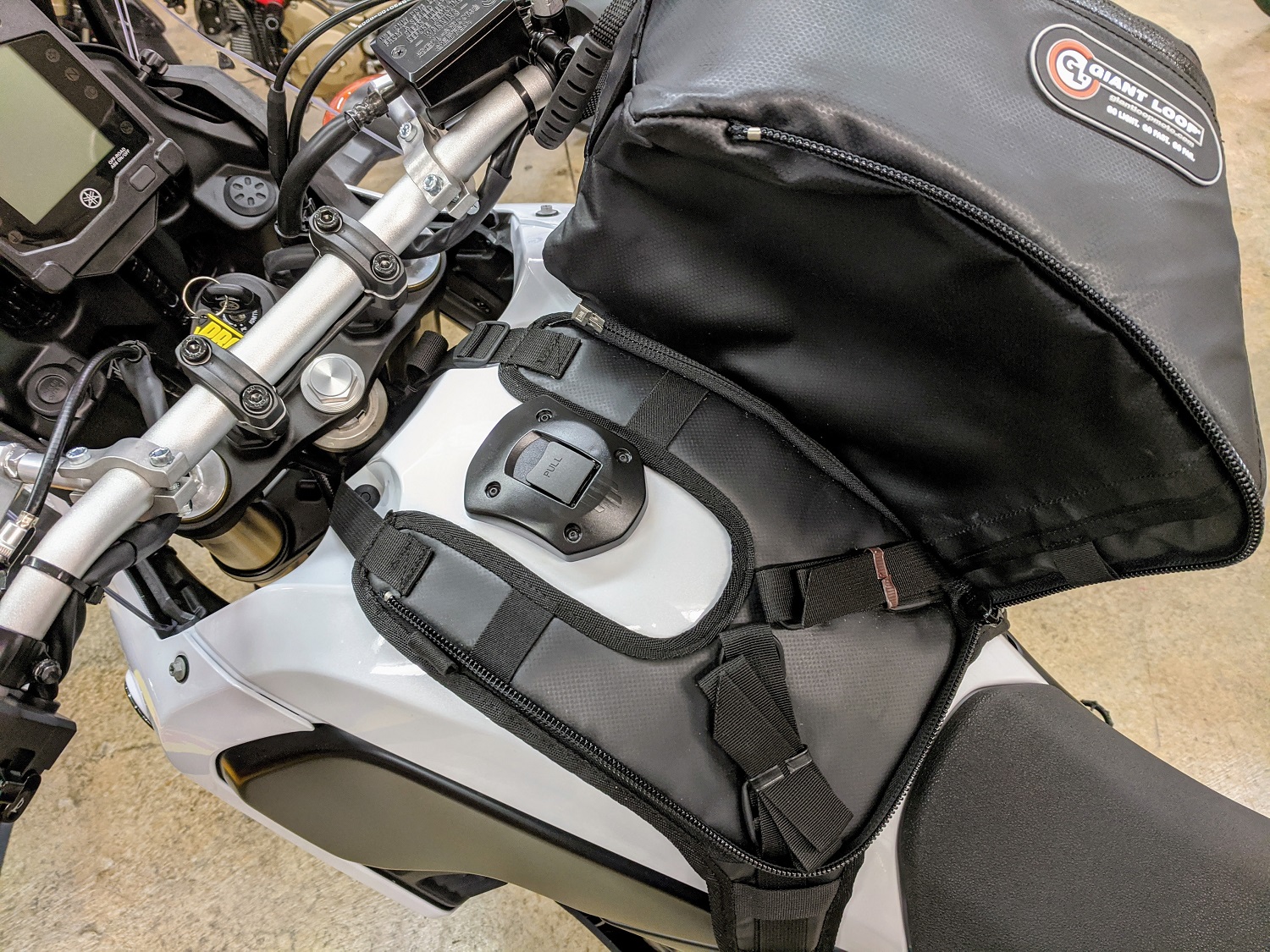 Giant Loop Fandango Tank Bag