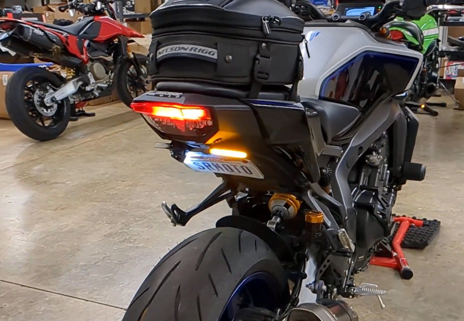 Tag Along Bike SX Fender Eliminator Yamaha 2025 MT09SP LED Tag