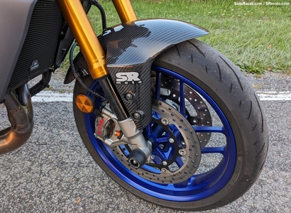 Photos: Our Yamaha MT-09 with Motocomposites Carbon Fiber Front Fender and Rear Hugger / Chain Guard