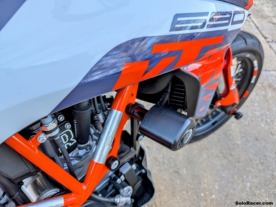 R&G Racing Aero Frame Sliders - KTM 690 SMC-R / Husqvarna 701