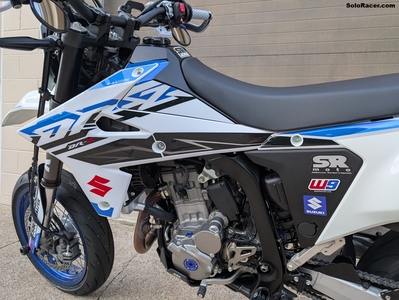 Suzuki DRZ4S / DRZ4SM Graphics - DRB GraphiX Graphics Kit Review