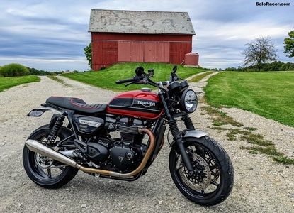 Triumph Speed Twin 1200 Project Bike by SRmoto 