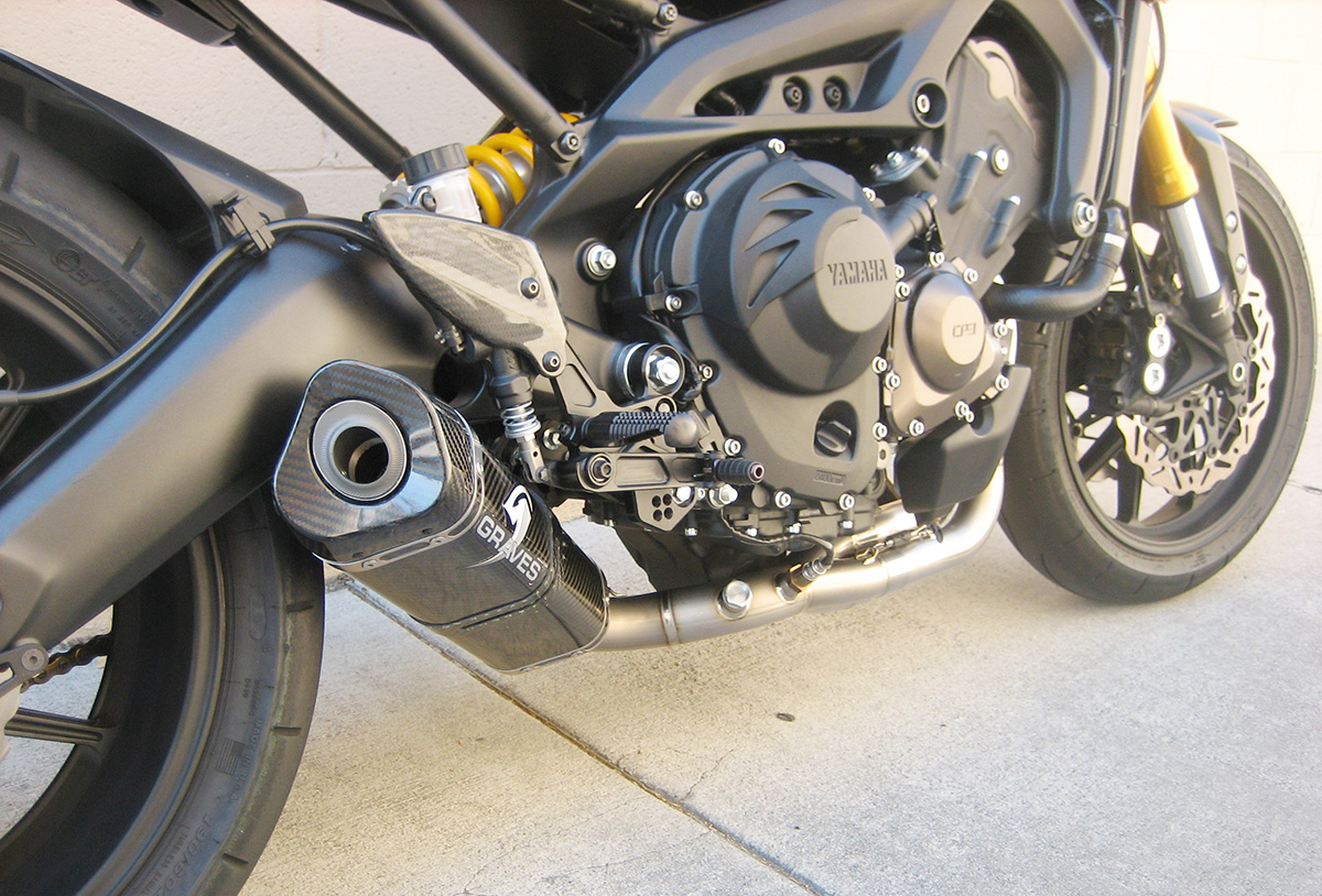 XSR900 2016-2021 Graves Motorsports Titanium / Carbon Exhaust