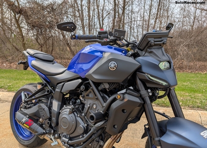 Yamaha MT-07 Bar end slider / mirror mounts now available in Team Yamaha Blue color