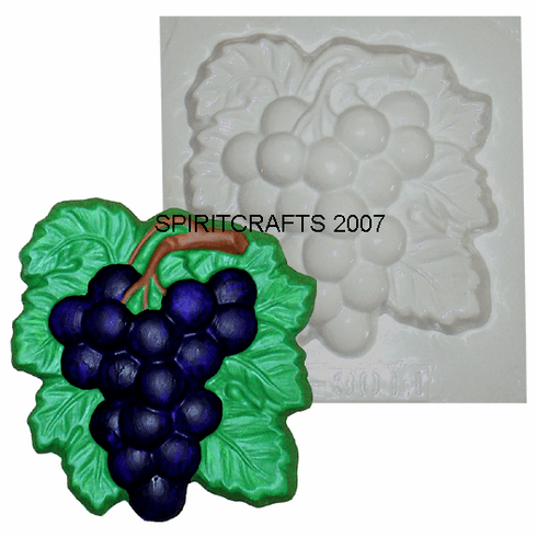 GRAPES WITH LEAVES PLASTER OF PARIS MOLD (6.75" x 7")