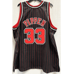 Mitchell & Ness Chicago Bulls Pippen 1995-96 Men's Pinstriped Swingman Jersey, Size 3X (NO TAGS)