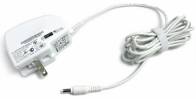 04G26B000102 Asus EEEPC Power Adaptor Input: 100-240V 50-60Hz 680mA Output: 9.5V 2.315A (White)