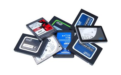 04Y2153 Lenovo 128GB MLC SATA 6Gbps 2.5-inch Internal Solid State Drive (SSD) for ThinkPad