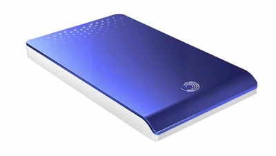 9KV2AA-502 Seagate FreeAgent Go 320GB USB 2.0 2.5-inch External Hard Drive (Aqua Blue)