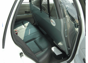 Hondo 2005 Ford Police Interceptor Pro Gard Partition