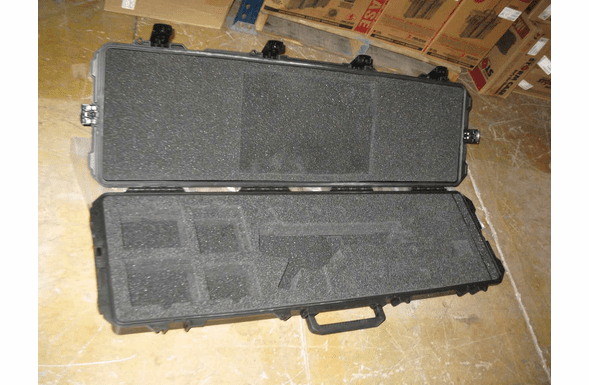 Pelican iM3300 W/Custom Foam For ASSAULT RIFLE - 472-PWC-SCAR-BLK