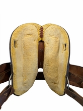 SOLD 2026/07/25   14 Inch Used Circle Y Barrel Saddle Medium Tree 2054