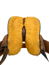 SOLD 2025/07/31 14 Inch Used Dakota Barrel Saddle 307