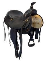 SOLD 2026/01/06e 15.5Inch Used Big Horn Cordura Trail Saddle Medium Tree 284